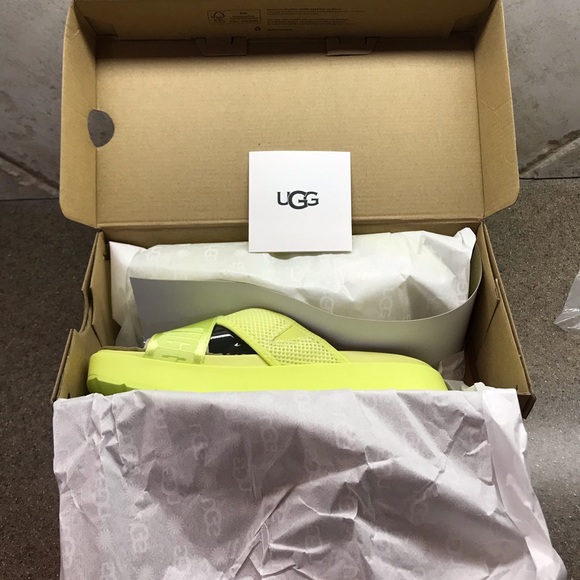 🆕 UGG Women's Emily Slide Sandal, Pollen (Yellow) MESH - Picture 6 of 7